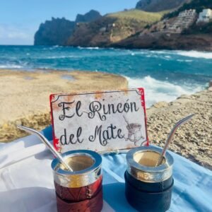 Mate Criollo de calabaza forrado en cuero repujado y virola de acero