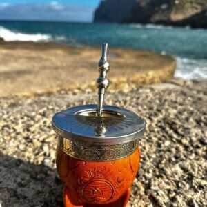 Mate Imperial de calabaza forrado en cuero con virola de alpaca y labrado con escudo argentina